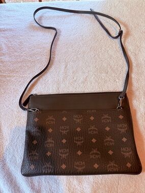 MCM Pouch Sea Turtle Green Crossbody Bag